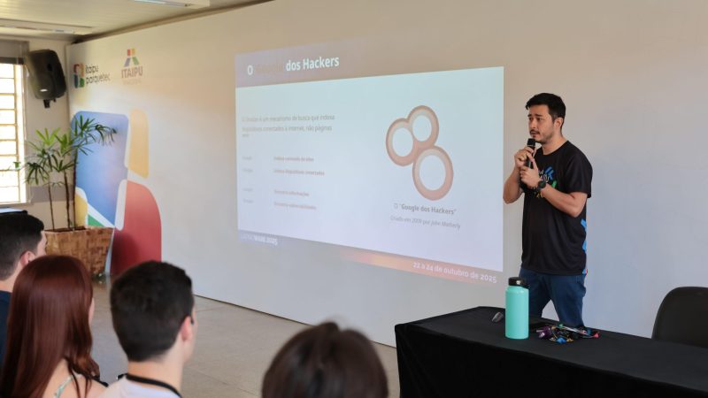 Trilha científica do Latinoware bate recorde histórico de submissões em  2025